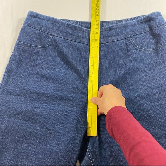 Soft Surroundings Pull on pants Spandex Elastic waistband Denim Pants size Large - Picture 7 of 9